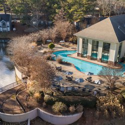 exterior view East Ponce Village